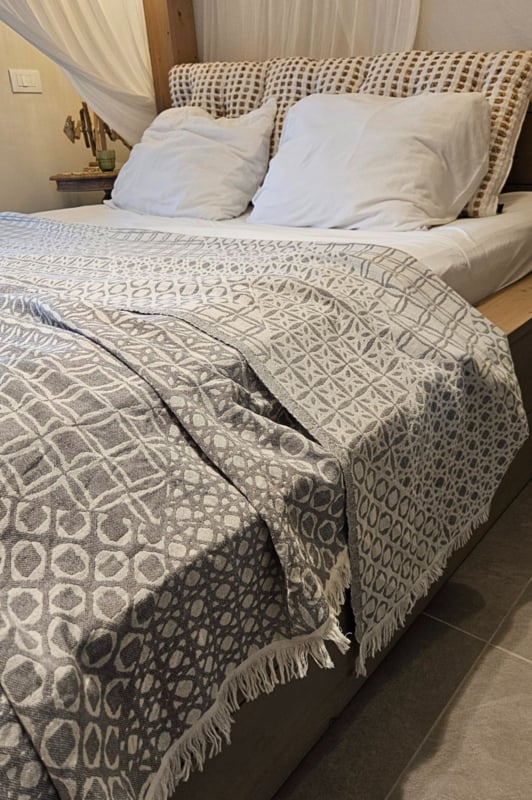 Sprei van katoen of als plaid bank of zomerdeken - LENTHE 210x250cm